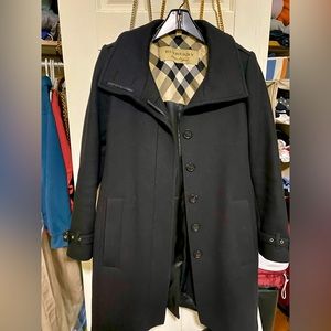 Burberry Coat 🧥 US Size 6/UK Size 8